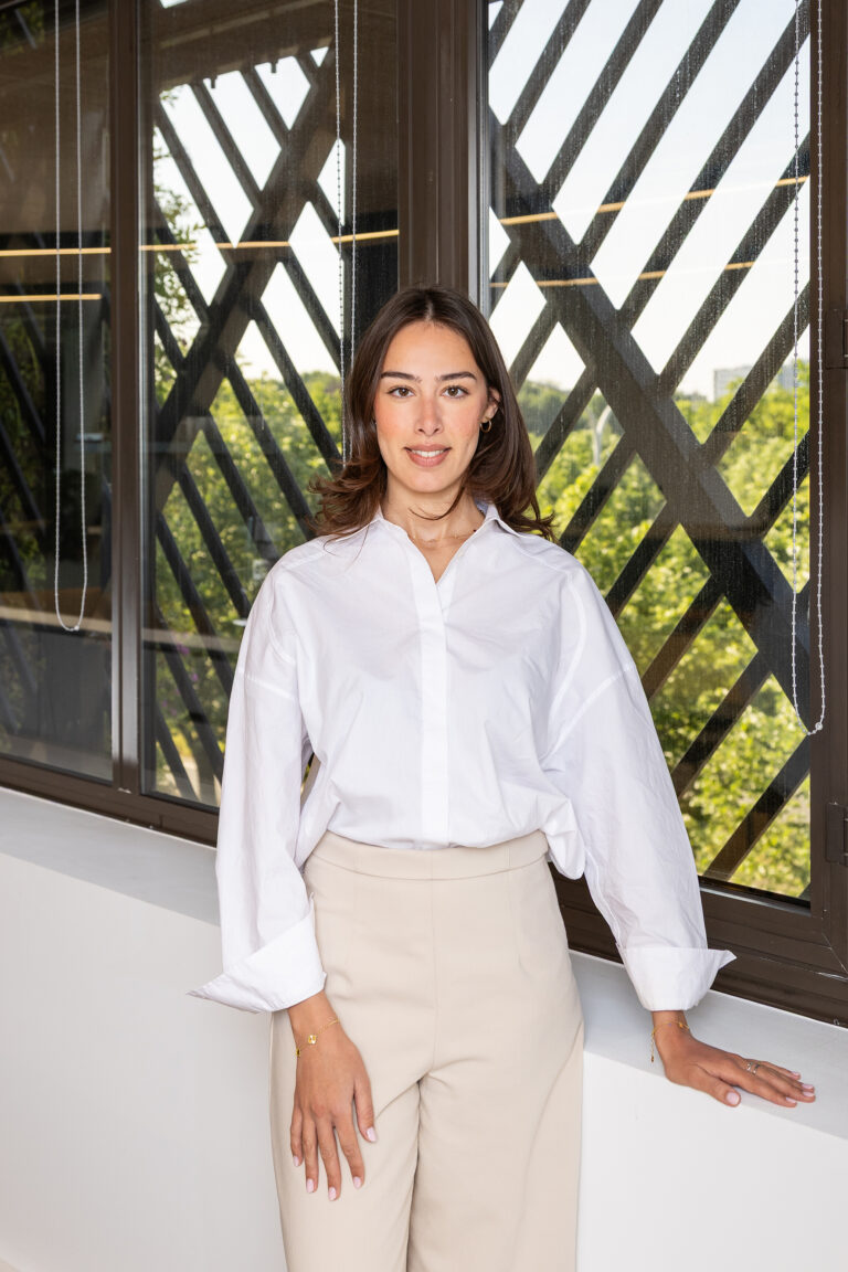 nora, associate